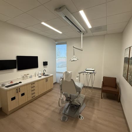 Image of inside Dental Implants GPS Bakersfield office